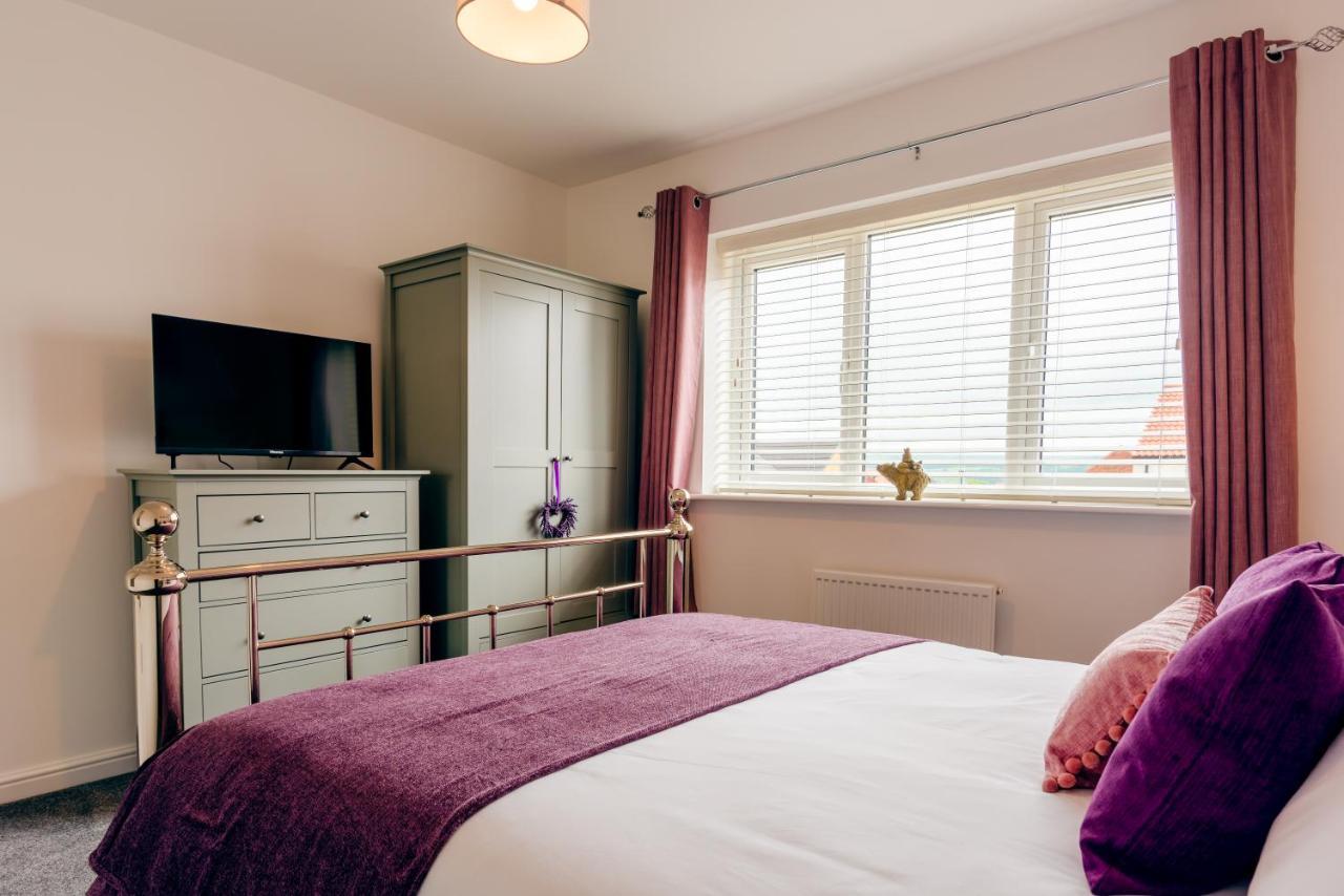 Oakley - Large, Elegant, Dog Friendly & Parking Villa Whitby Kültér fotó
